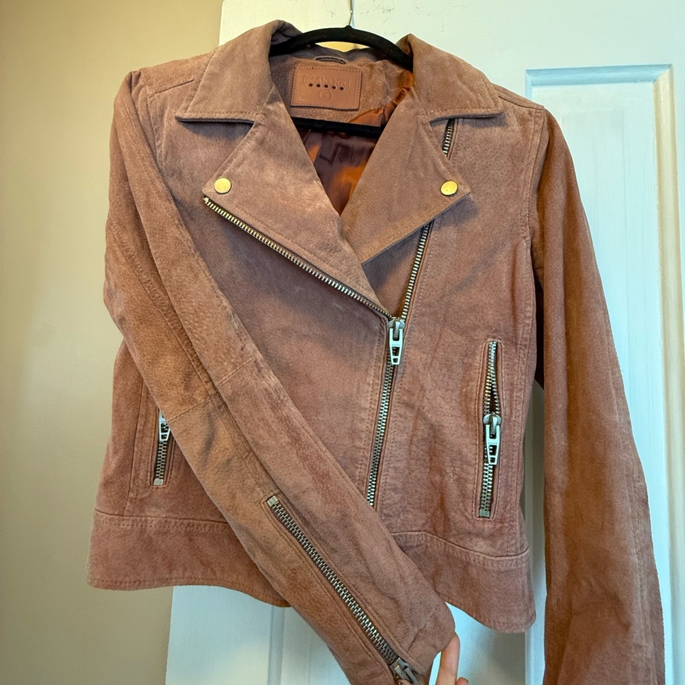BLANK NYC women’s jacket 100% leather Zip Jacket - Pink. Size S